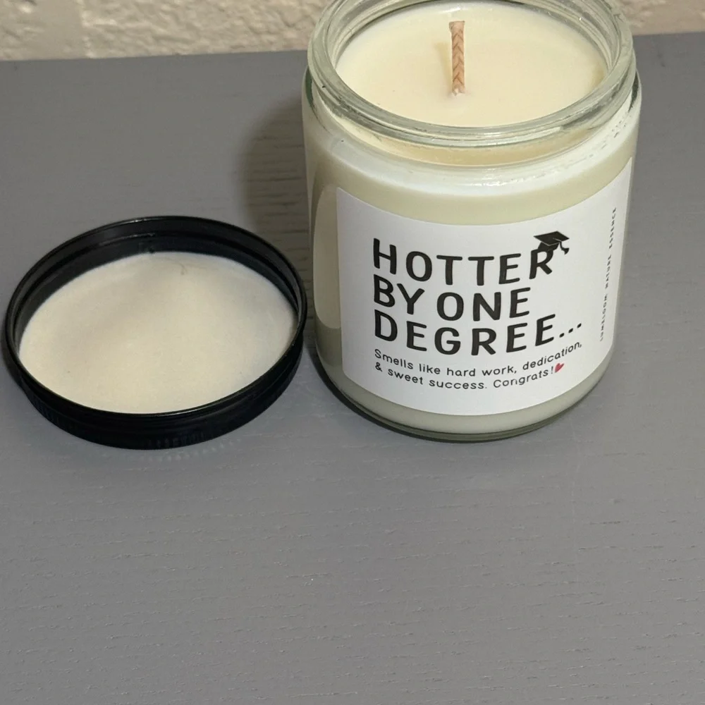 Lumeloom Graduation Scented Candle